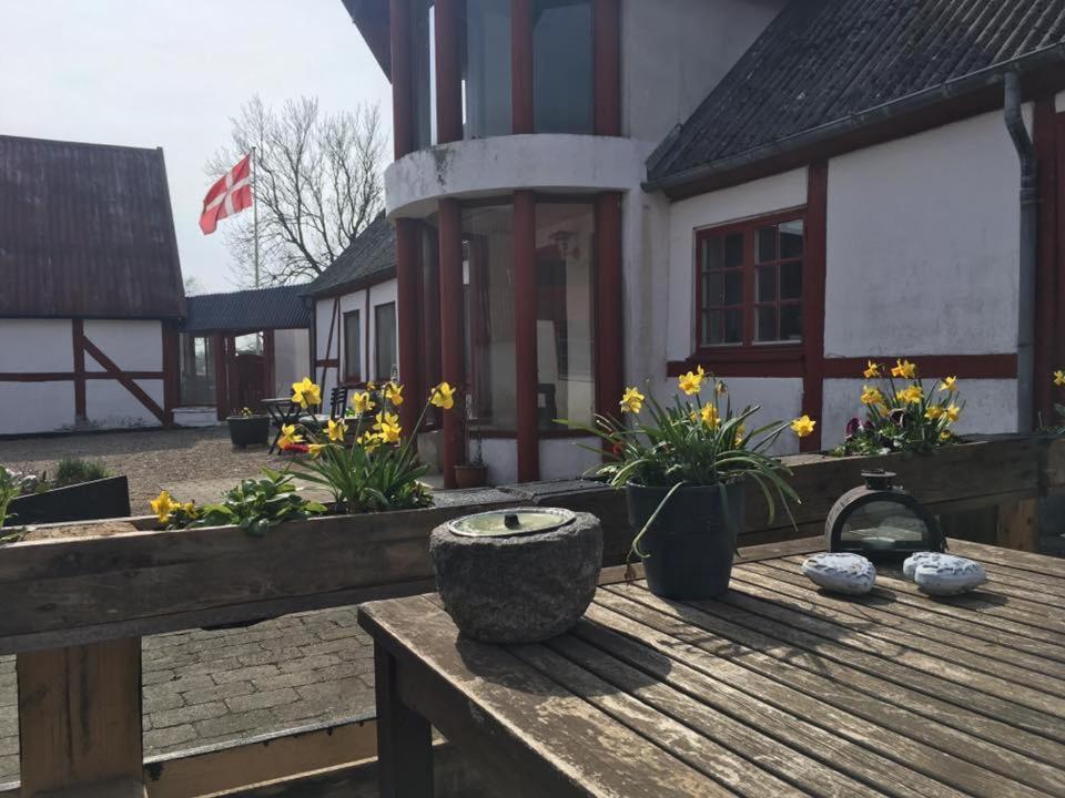 Praestogaard Bed & Breakfast エクステリア 写真